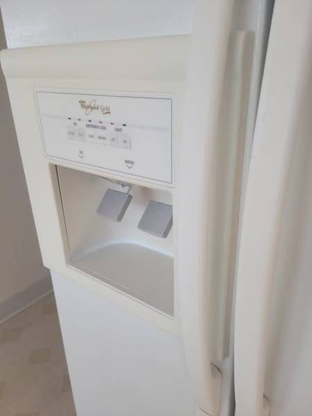 Outer-ice-maker-after